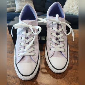 Chuck Taylor All Star Madison OX - Barely Grape / Twilight Pulse - Sz 7 - NIB